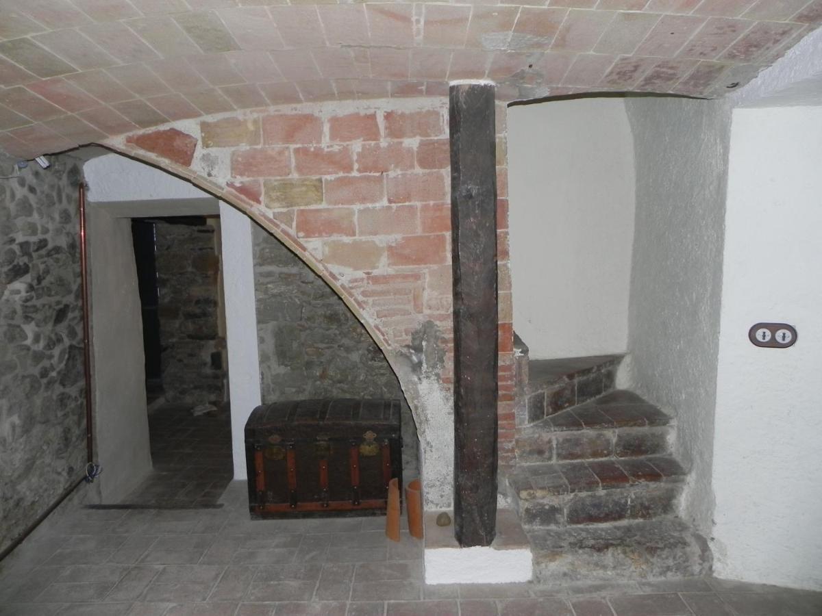 Baix Emporda. Increible Casa En Pueblo Medieval Cruilles Bagian luar foto